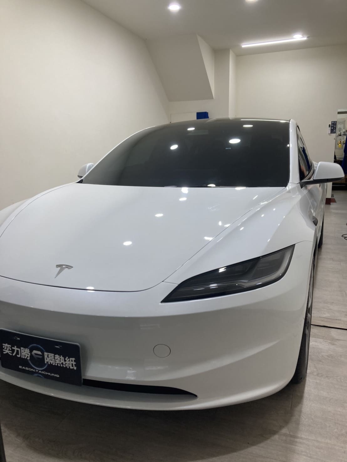 Tesla model3貼膜