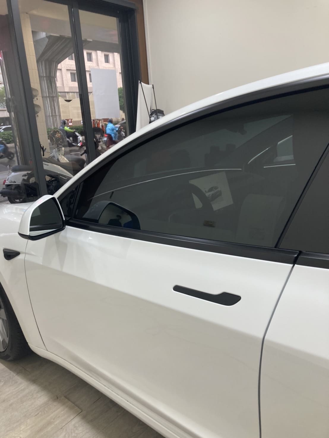 Tesla model3貼膜